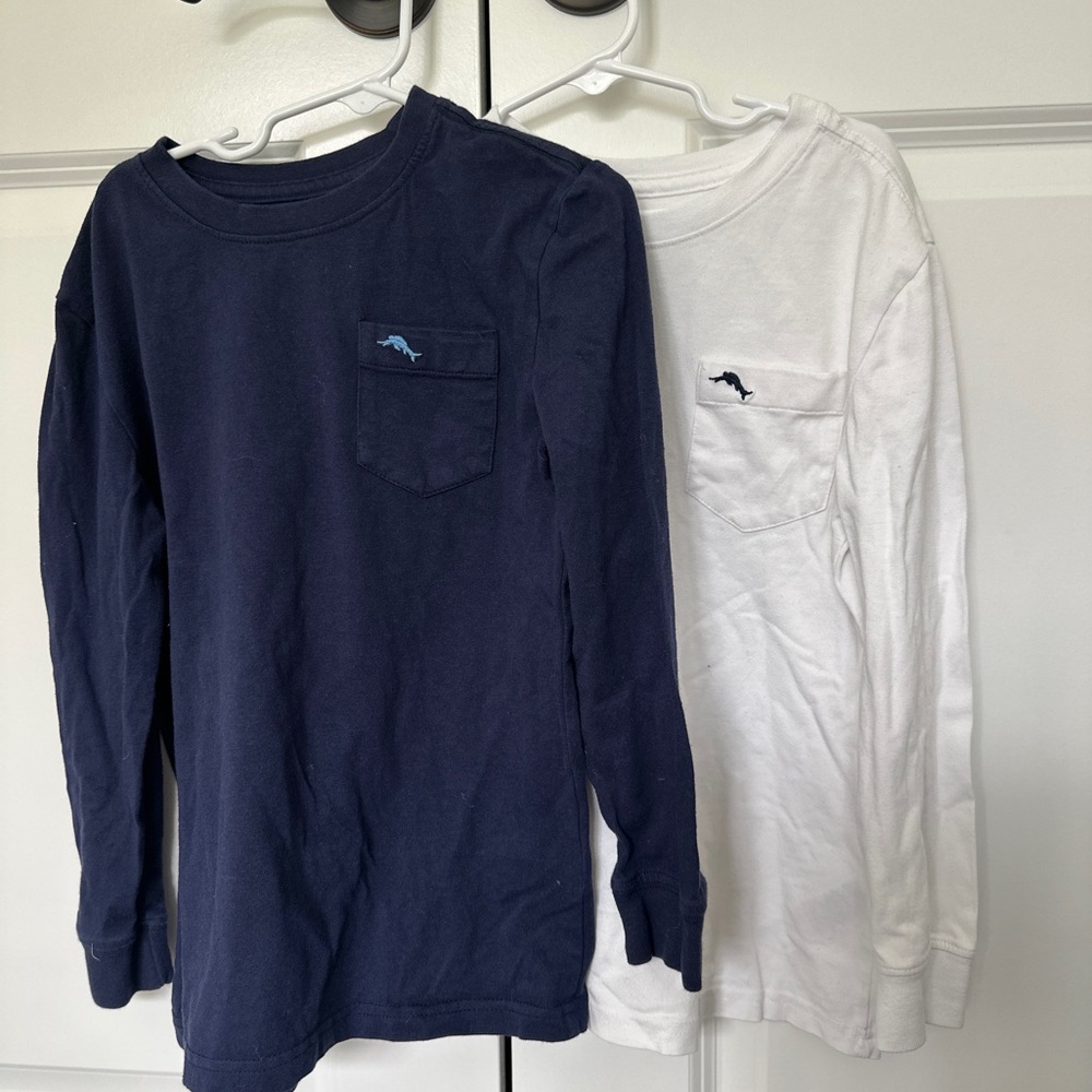 Set of 2 Tommy Bahama long sleeve boy tops in size M (7/8)